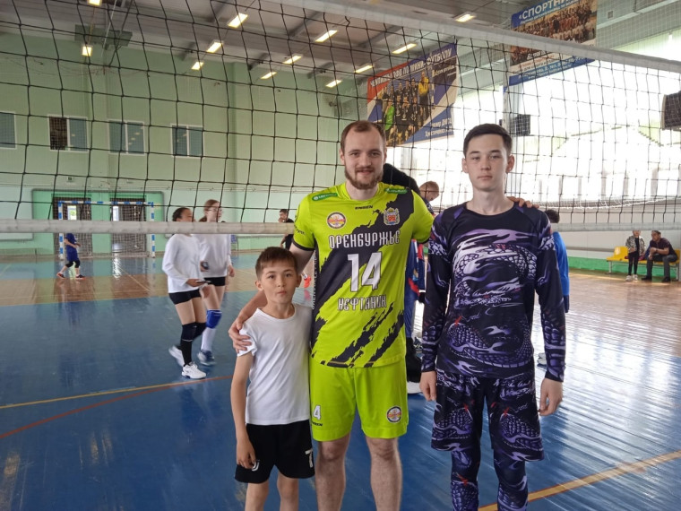 Мастер-класс с оренбургской волейбольной командой &quot;Нефтяников&quot;.